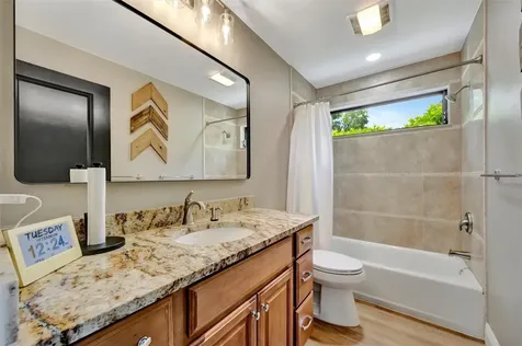 15507 Fentress Court Tampa FL 33647