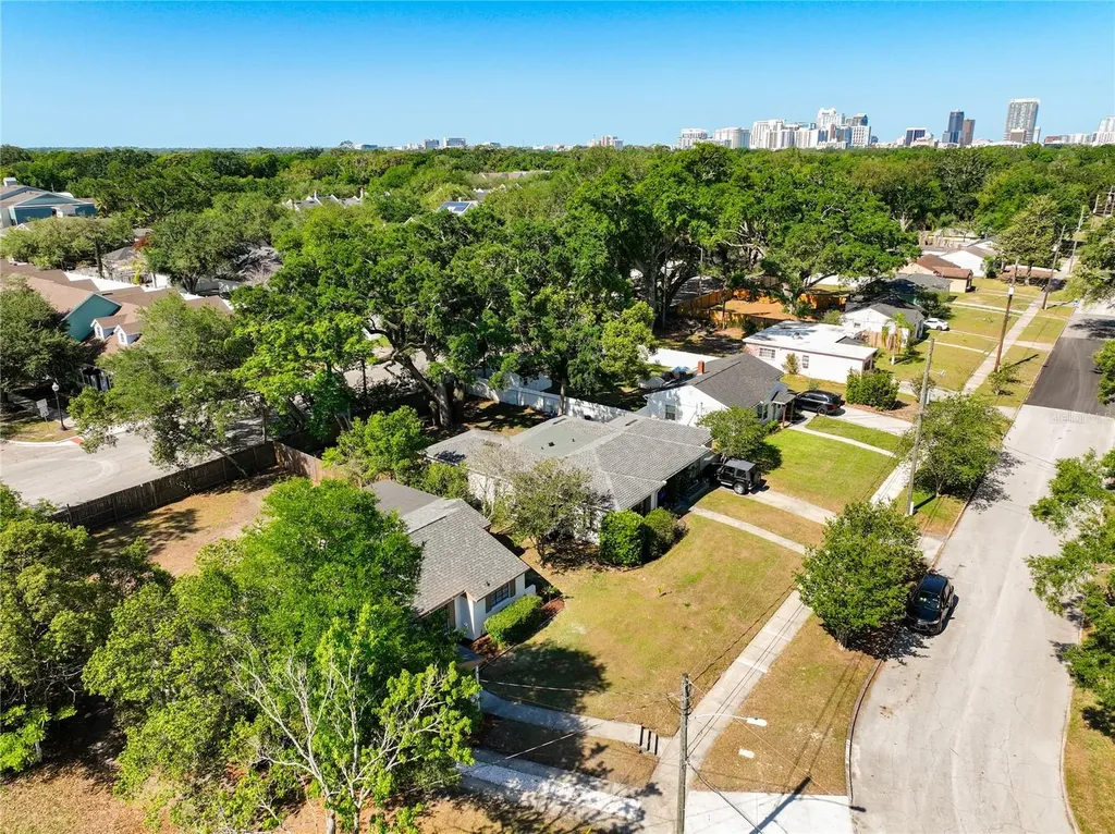 2222 Valencia Road Orlando FL 32803