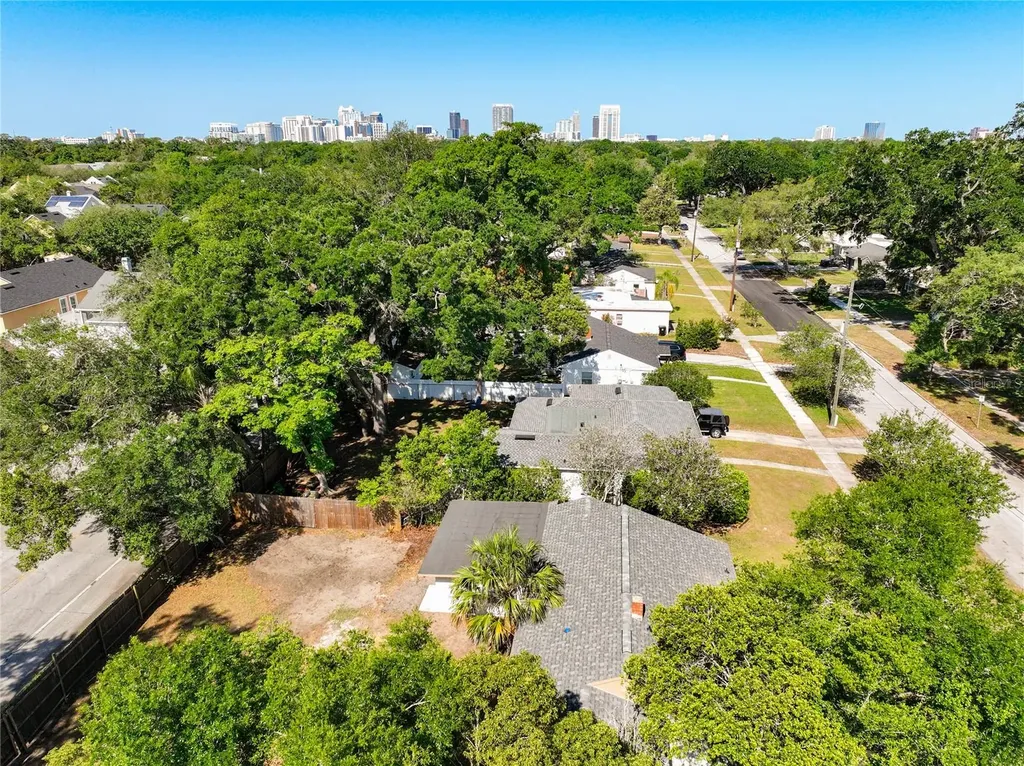 2222 Valencia Road Orlando FL 32803