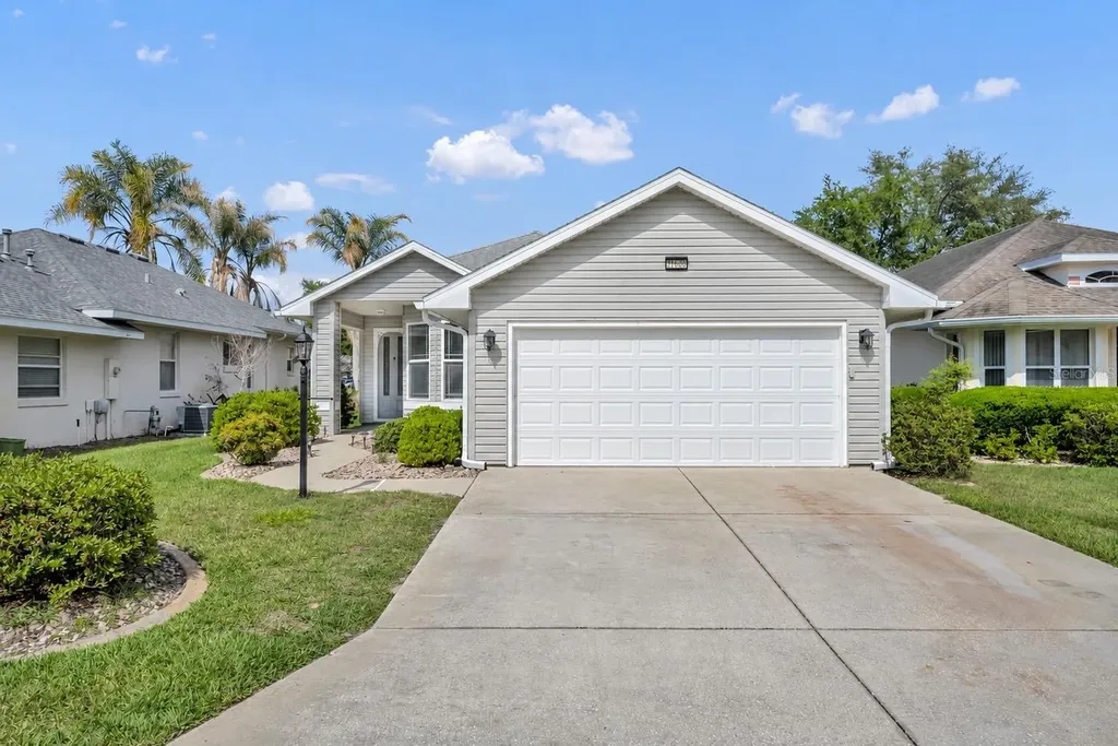 21630 Regency Park Lane Leesburg FL 34748