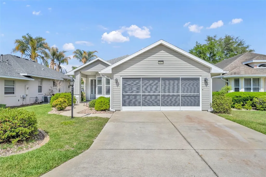 21630 Regency Park Lane Leesburg FL 34748