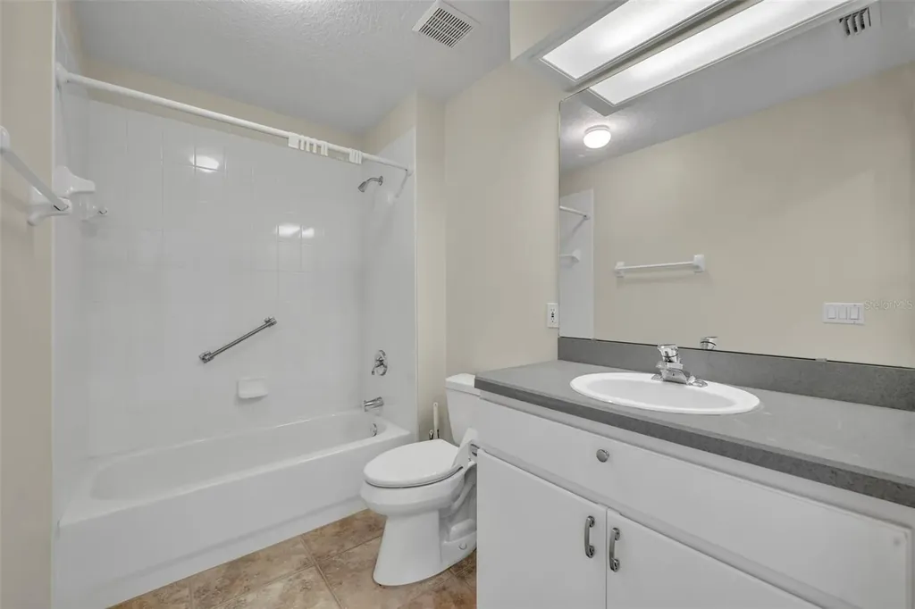 21630 Regency Park Lane Leesburg FL 34748