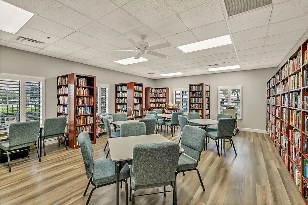 21630 Regency Park Lane Leesburg FL 34748