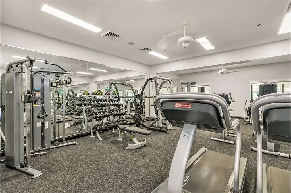 21630 Regency Park Lane Leesburg FL 34748