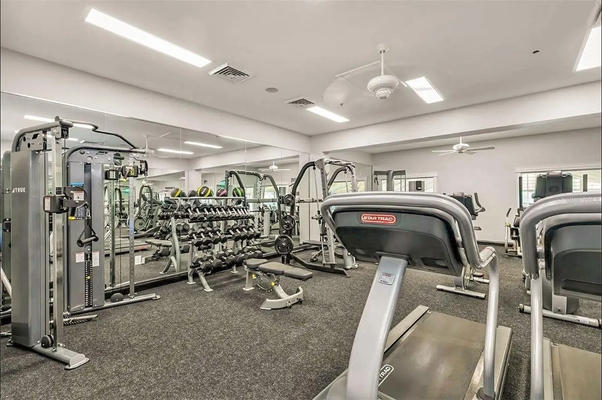 21630 Regency Park Lane Leesburg FL 34748