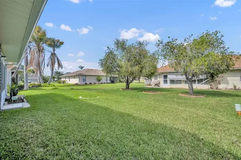 21630 Regency Park Lane Leesburg FL 34748
