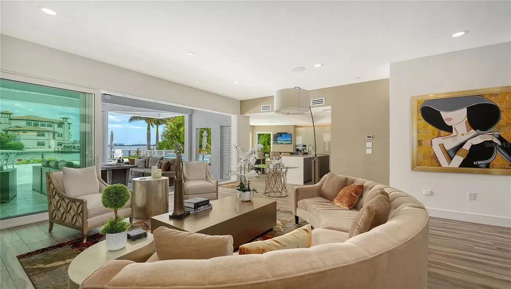 7689 Cove Terrace Sarasota FL 34231