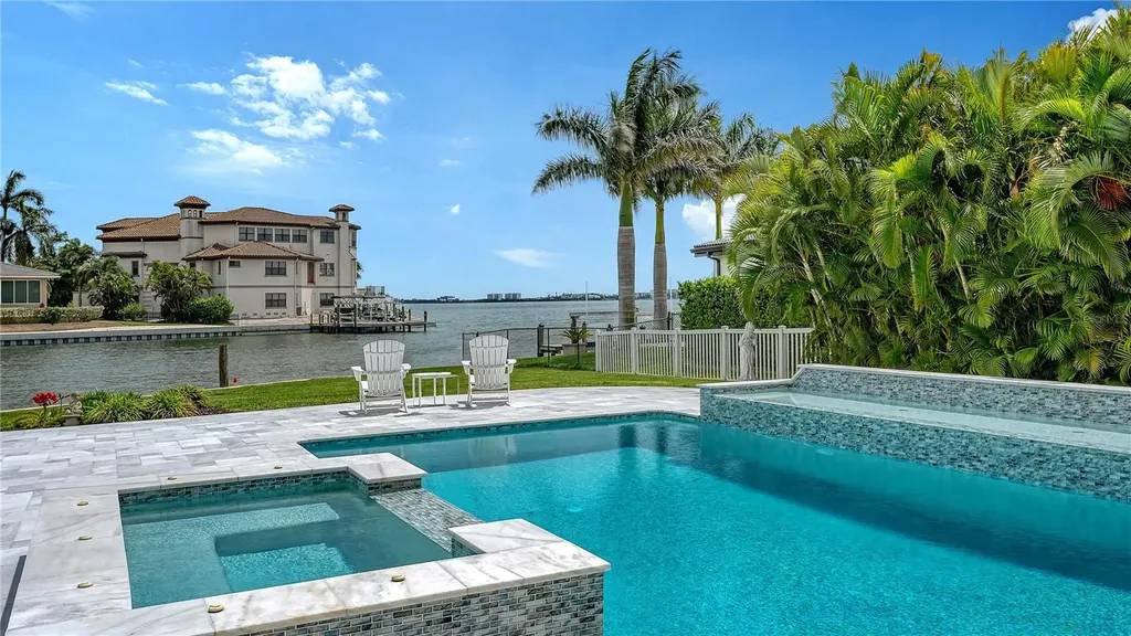 7689 Cove Terrace Sarasota FL 34231