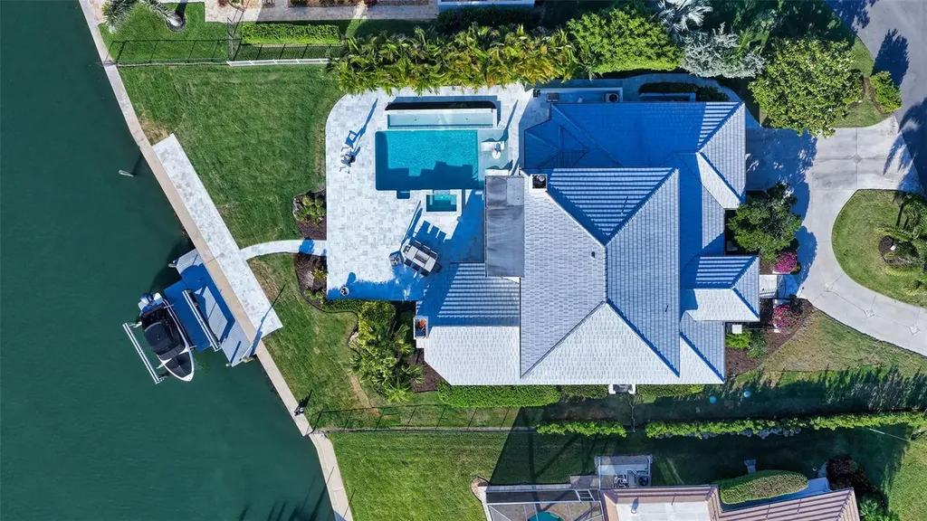 7689 Cove Terrace Sarasota FL 34231