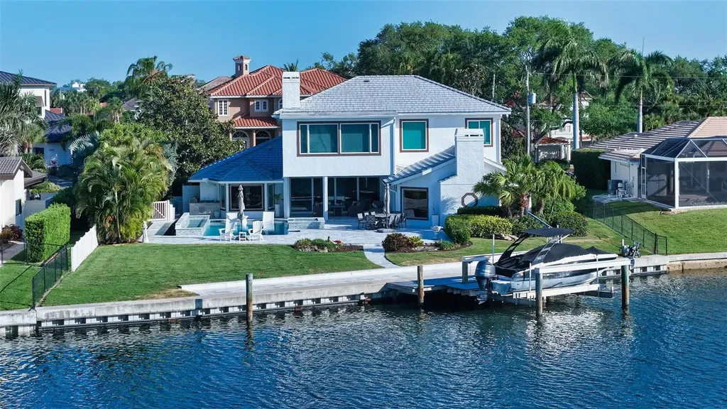 7689 Cove Terrace Sarasota FL 34231