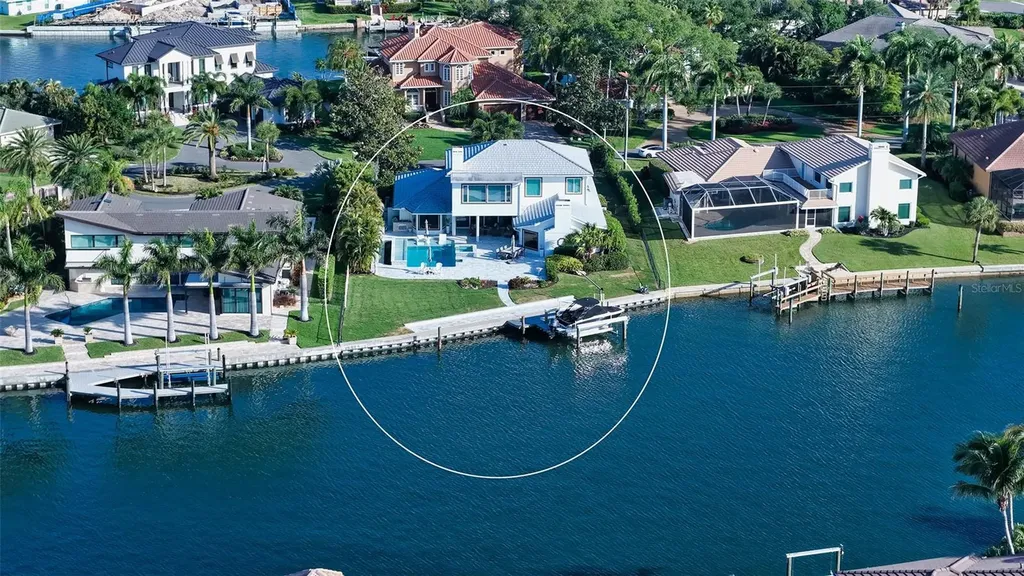 7689 Cove Terrace Sarasota FL 34231