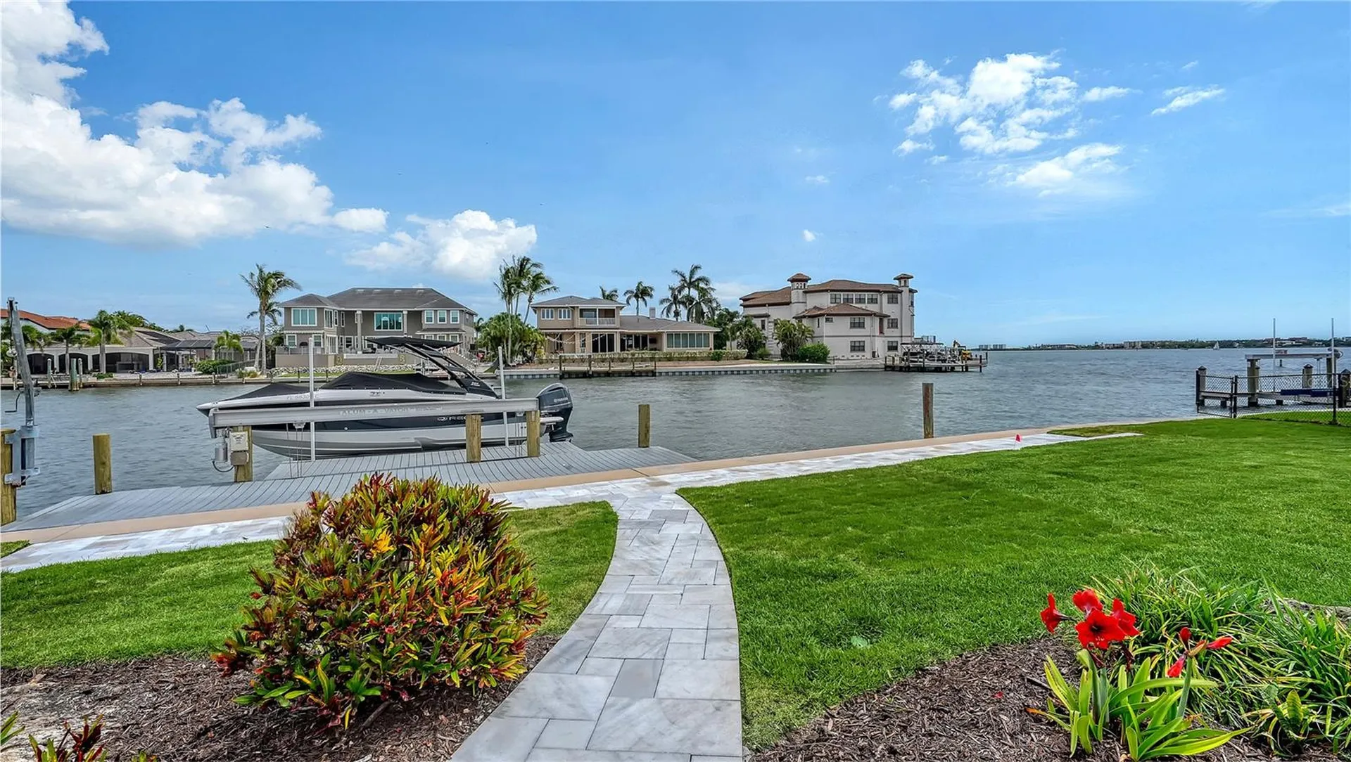 7689 Cove Terrace Sarasota FL 34231