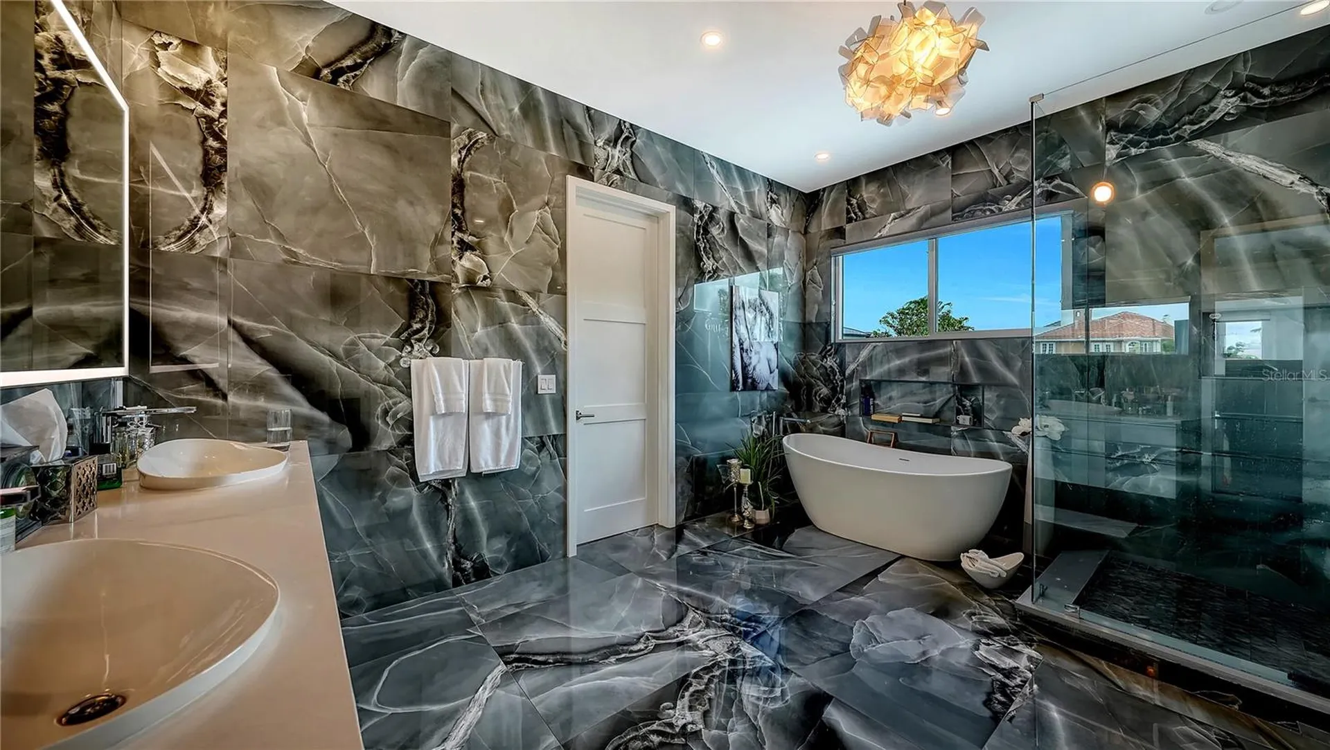 7689 Cove Terrace Sarasota FL 34231