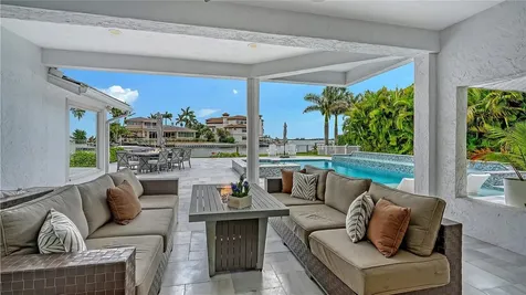 7689 Cove Terrace Sarasota FL 34231
