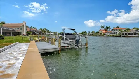 7689 Cove Terrace Sarasota FL 34231