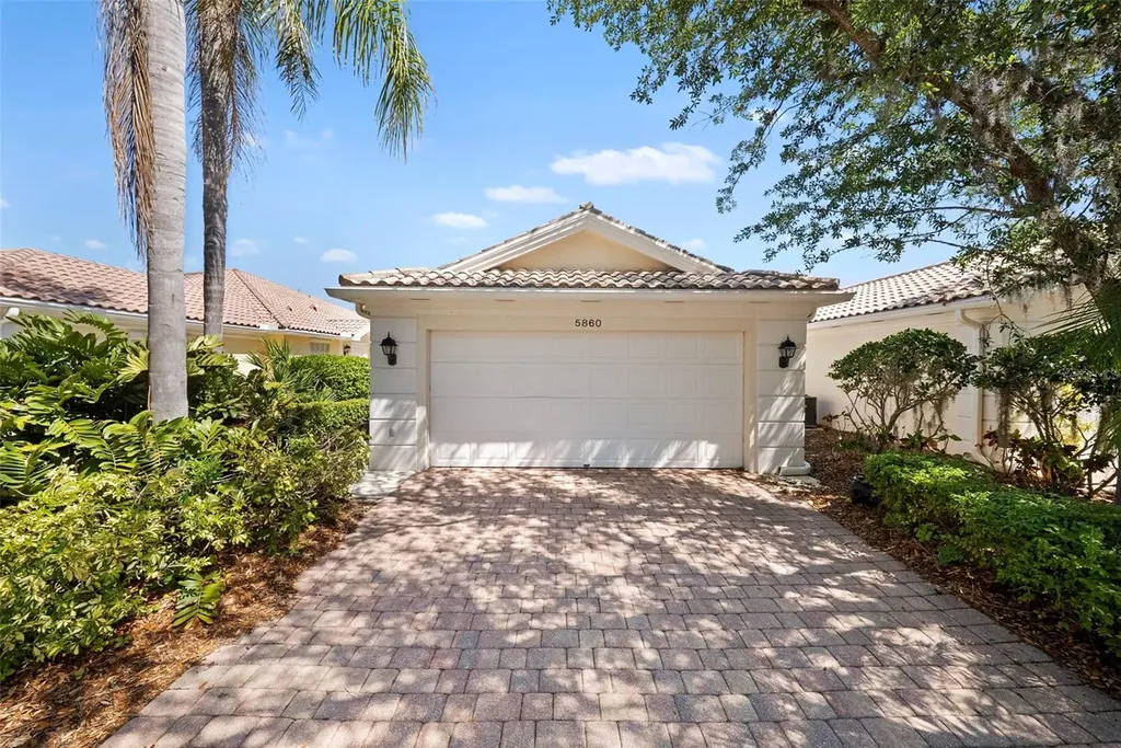5860 Helicon Place Sarasota FL 34238