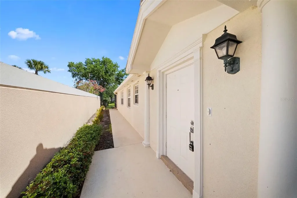 5860 Helicon Place Sarasota FL 34238