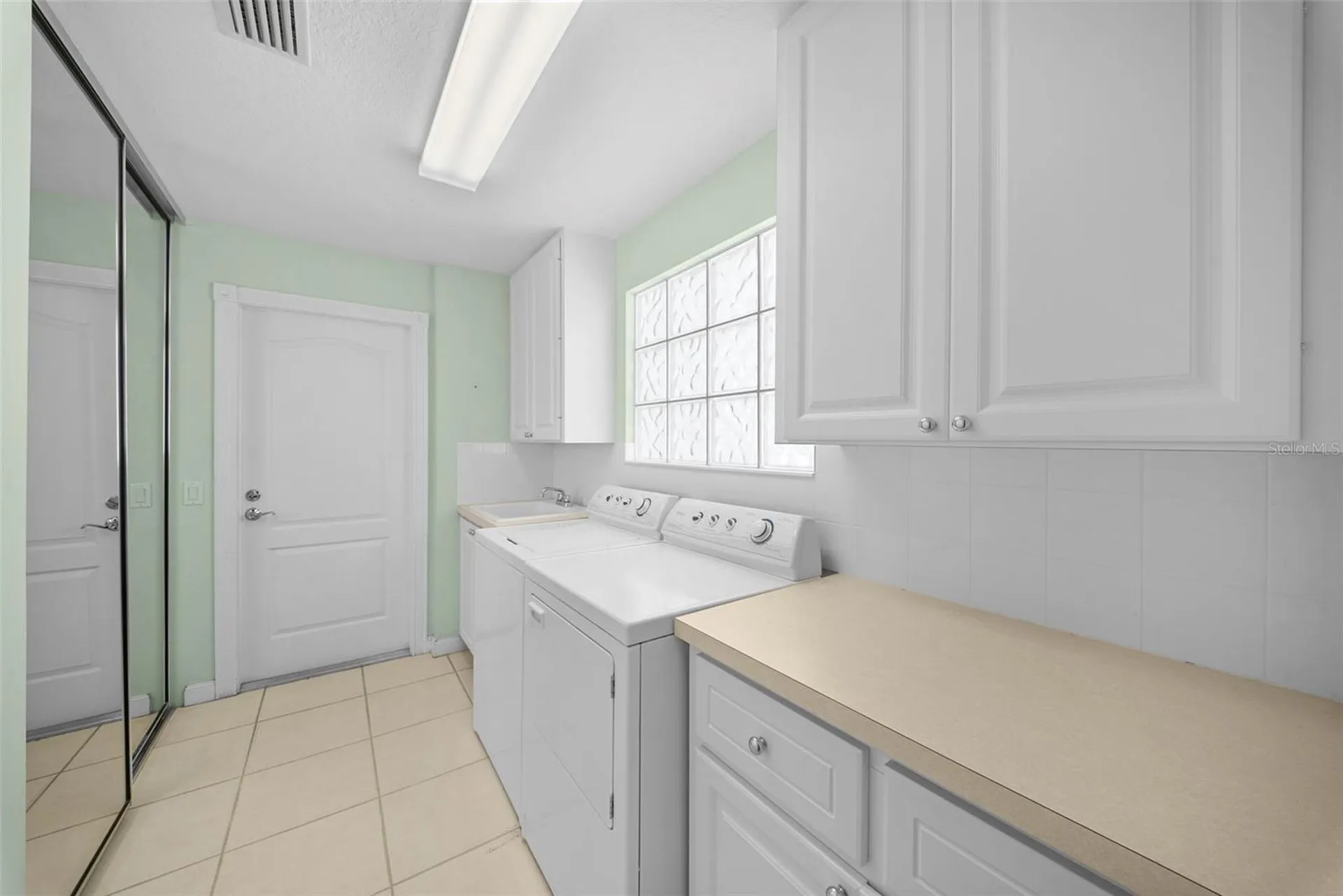 5860 Helicon Place Sarasota FL 34238