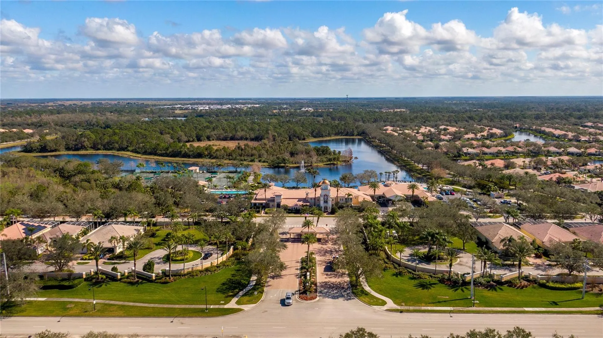 5860 Helicon Place Sarasota FL 34238