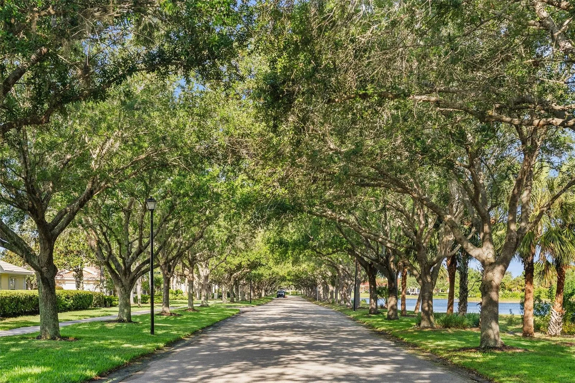 5860 Helicon Place Sarasota FL 34238