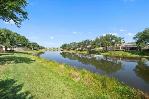 5860 Helicon Place Sarasota FL 34238