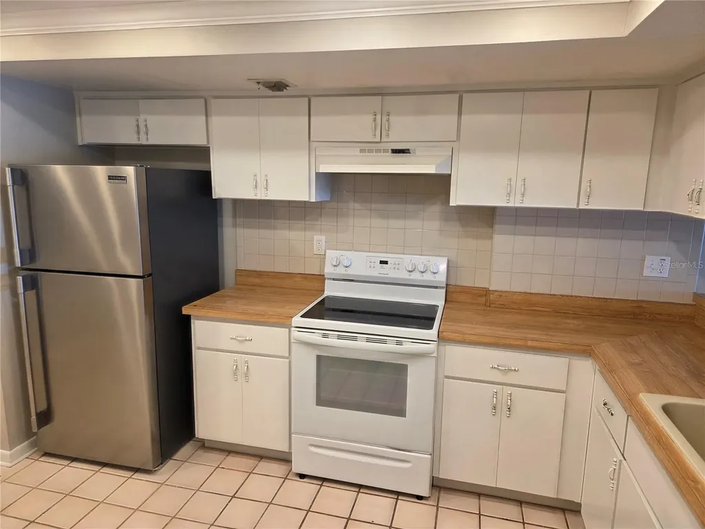650 Island Way Clearwater Beach FL 33767