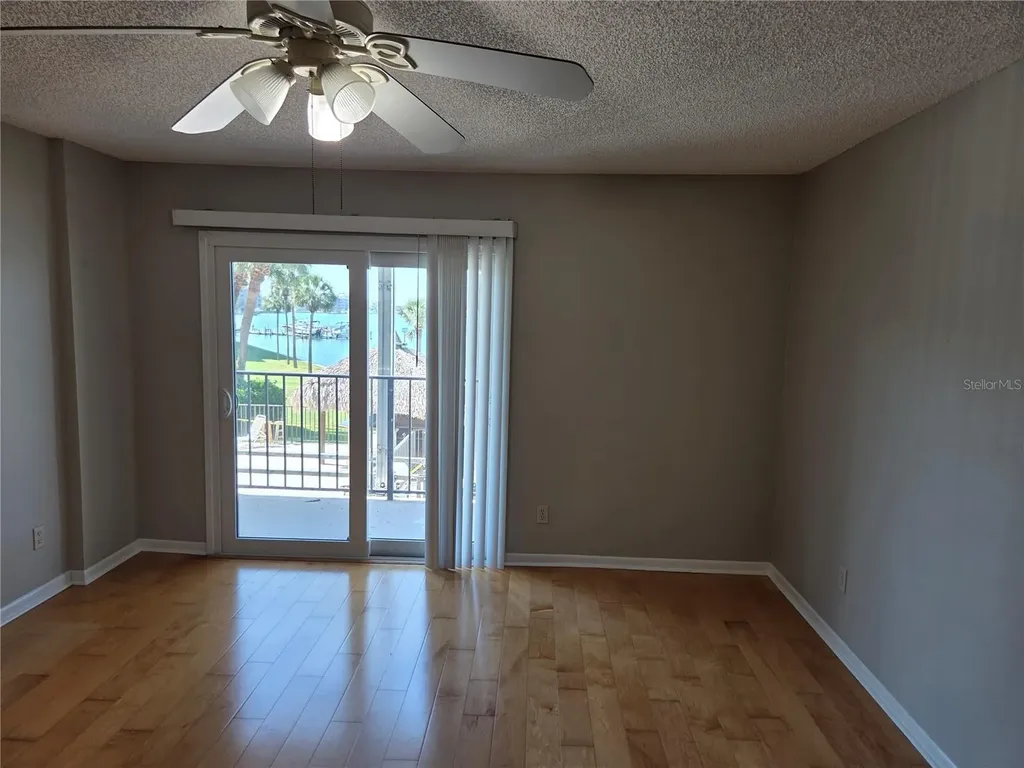 650 Island Way Clearwater Beach FL 33767
