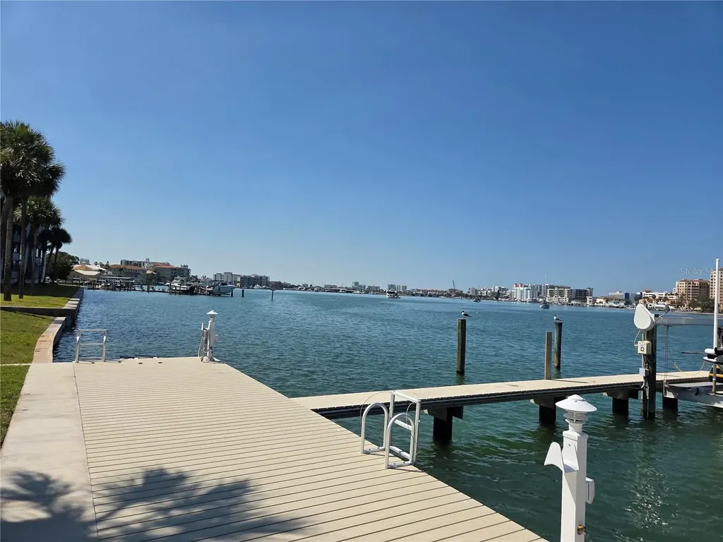 650 Island Way Clearwater Beach FL 33767