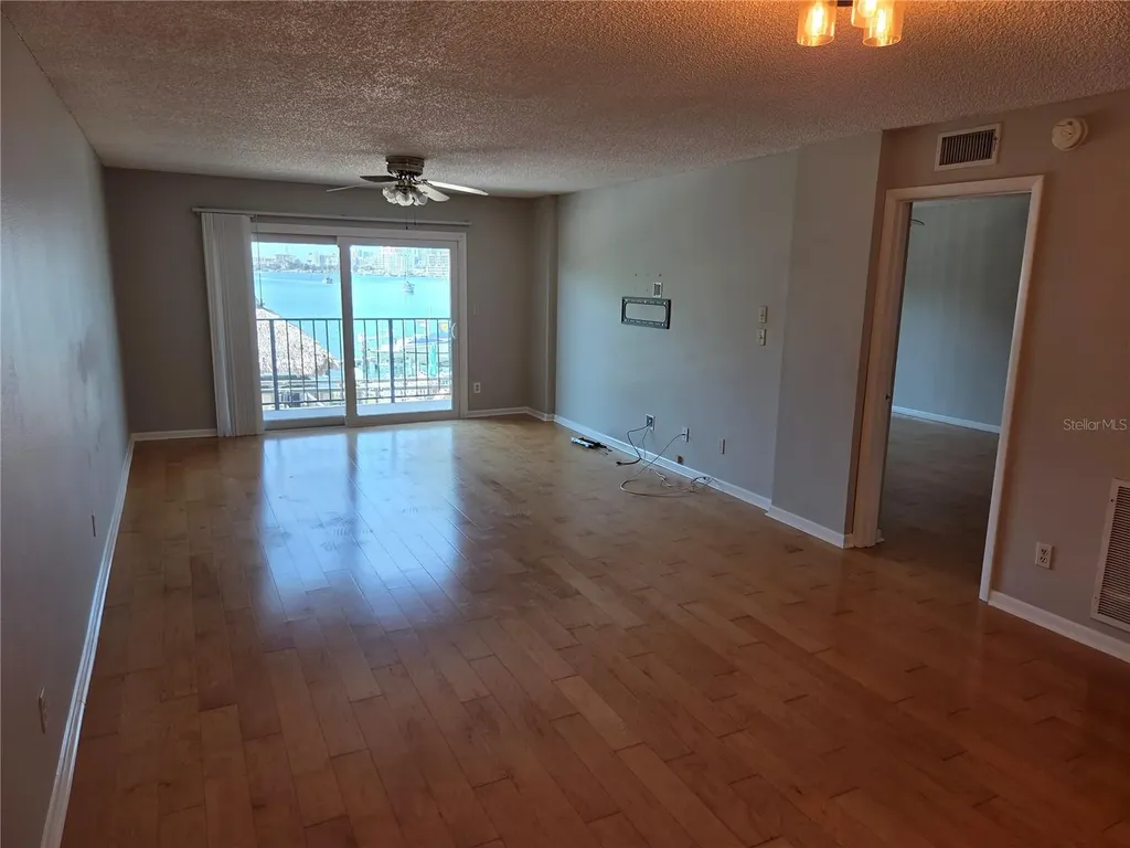 650 Island Way Clearwater Beach FL 33767