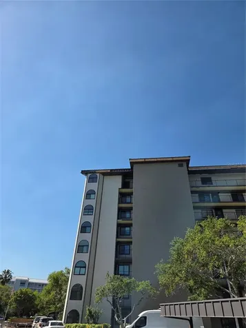 650 Island Way Clearwater Beach FL 33767
