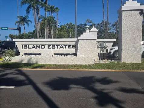 650 Island Way Clearwater Beach FL 33767