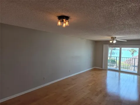 650 Island Way Clearwater Beach FL 33767