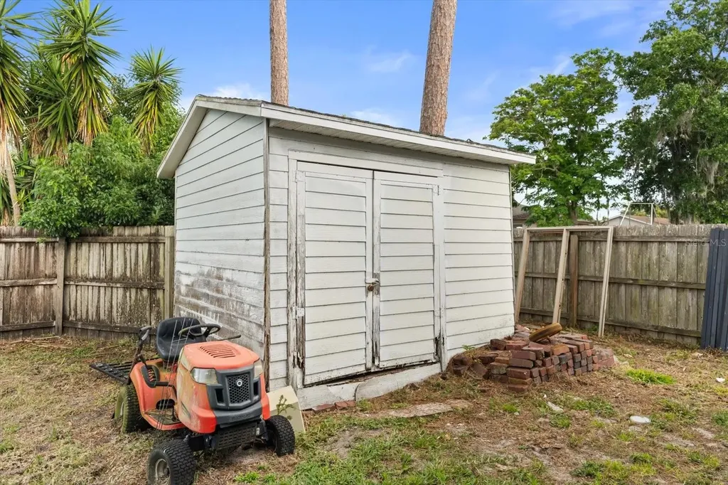 621 Prairie Lane Altamonte Springs FL 32714