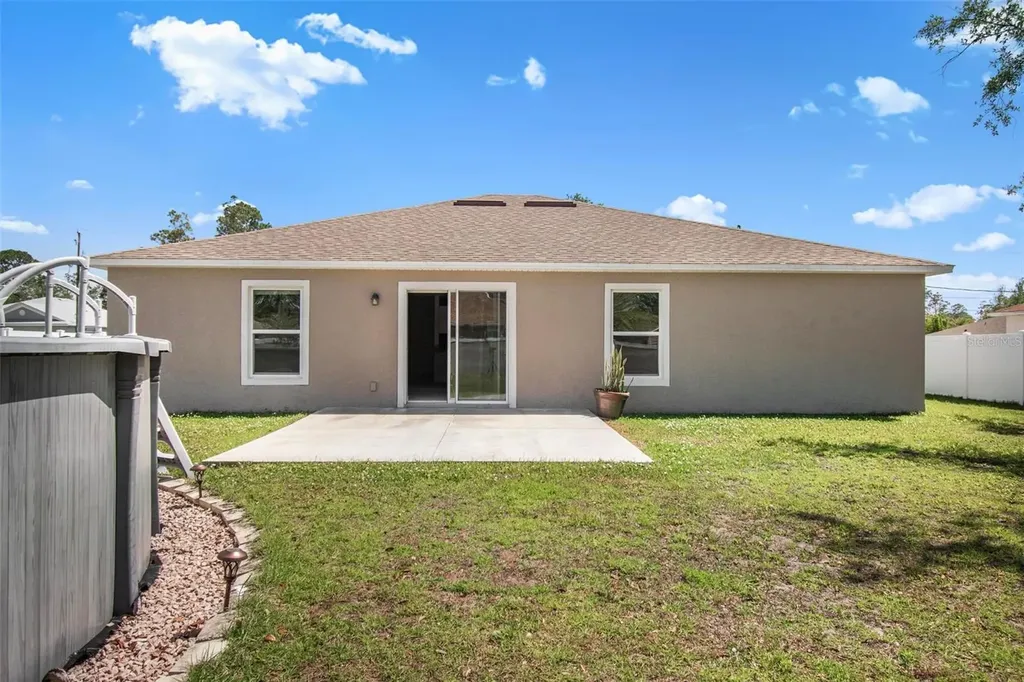 10 Renfro Lane Palm Coast FL 32164