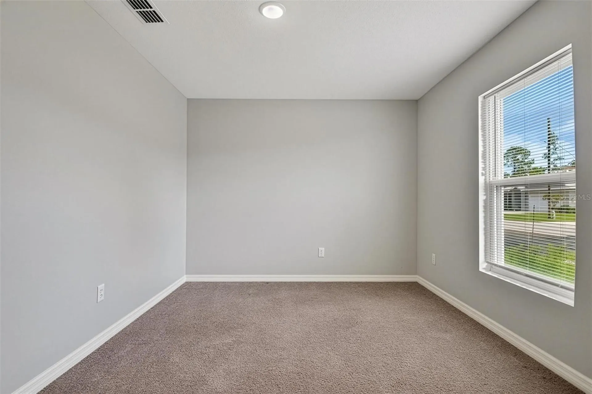 10 Renfro Lane Palm Coast FL 32164