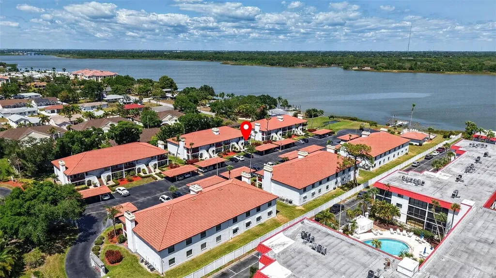 10550 Village Drive Seminole FL 33772