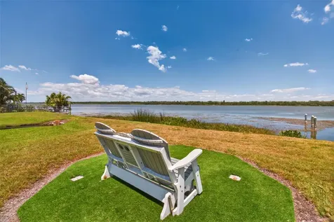 10550 Village Drive Seminole FL 33772