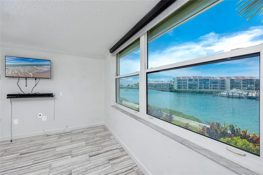 7600 Sun Island Drive S South Pasadena FL 33707