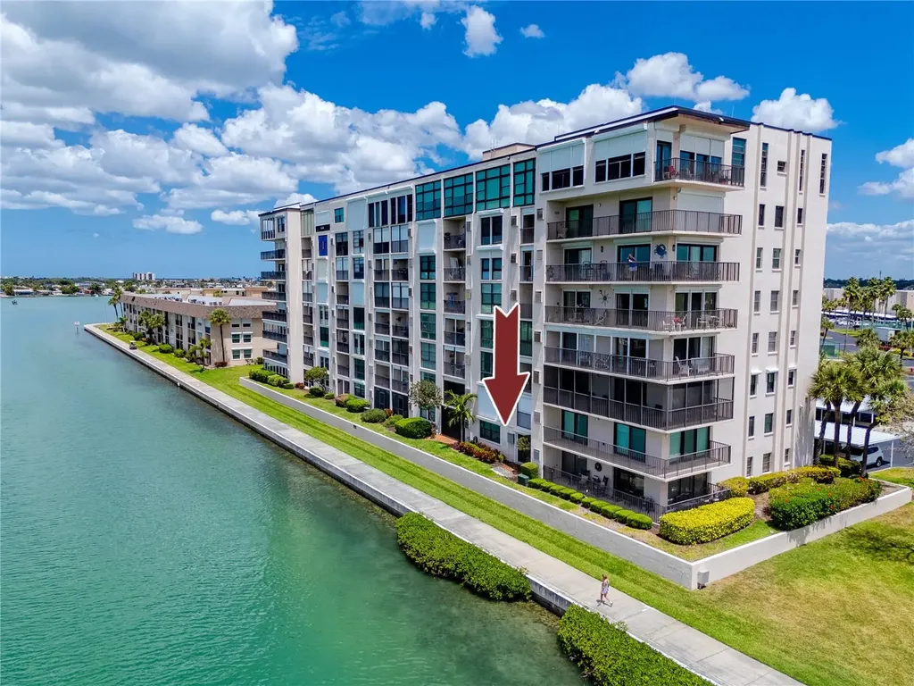 7600 Sun Island Drive S South Pasadena FL 33707