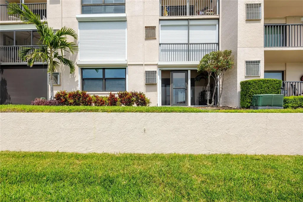 7600 Sun Island Drive S South Pasadena FL 33707