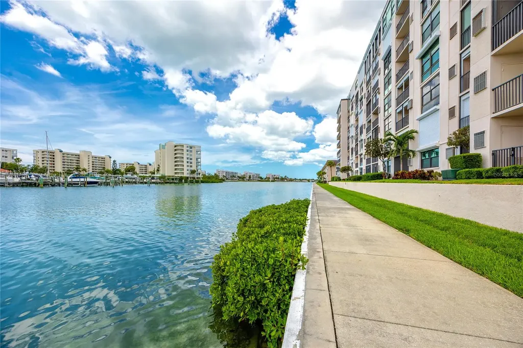 7600 Sun Island Drive S South Pasadena FL 33707