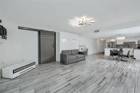 7600 Sun Island Drive S South Pasadena FL 33707