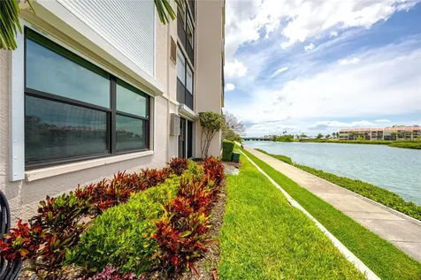 7600 Sun Island Drive S South Pasadena FL 33707