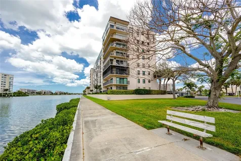 7600 Sun Island Drive S South Pasadena FL 33707
