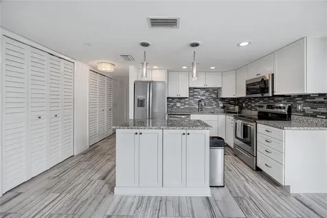 7600 Sun Island Drive S South Pasadena FL 33707