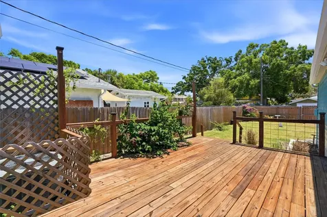 1220 35th Avenue N St Petersburg FL 33704