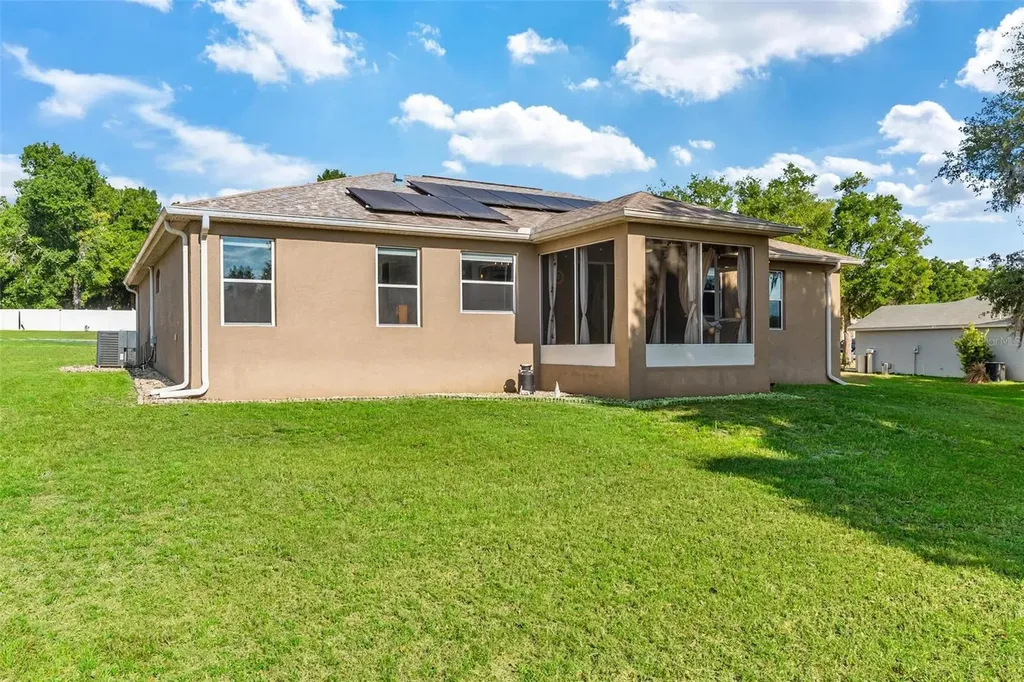 326 Woodland Trail Lady Lake FL 32159