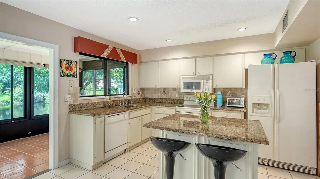 4638 Willow Wood Circle Sarasota FL 34241