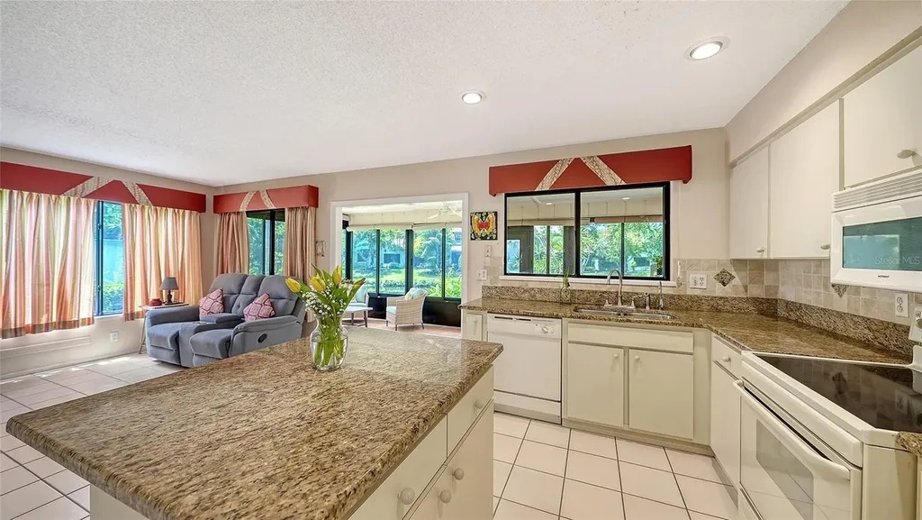 4638 Willow Wood Circle Sarasota FL 34241