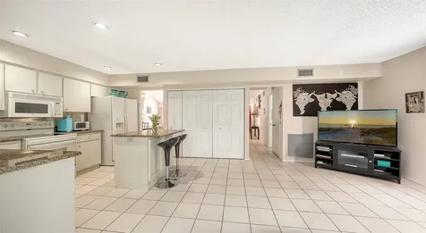 4638 Willow Wood Circle Sarasota FL 34241